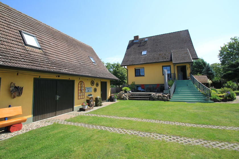 LocationRobot - Film Location Einfamilienhaus LR3049 (photo 1)