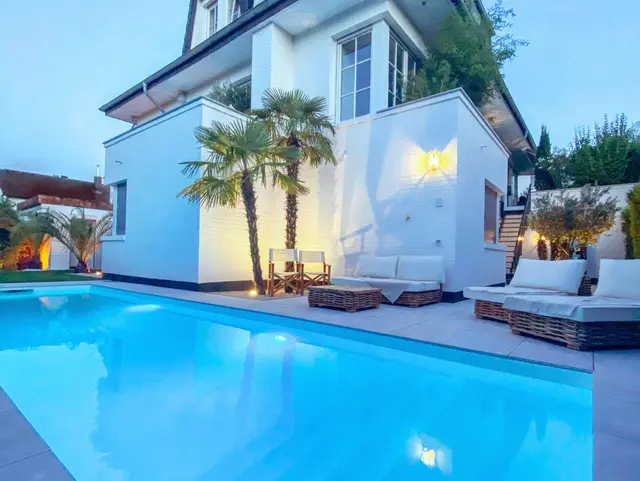 LocationRobot - Film Location Villa LR3314