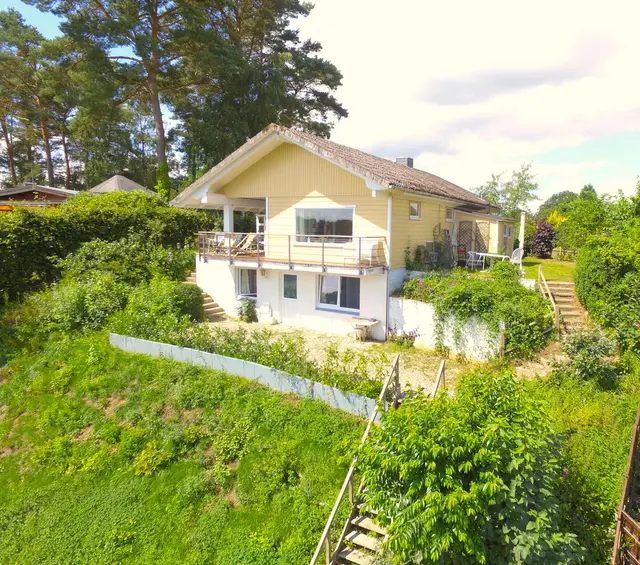 LocationRobot - Film Location Haus LR3323