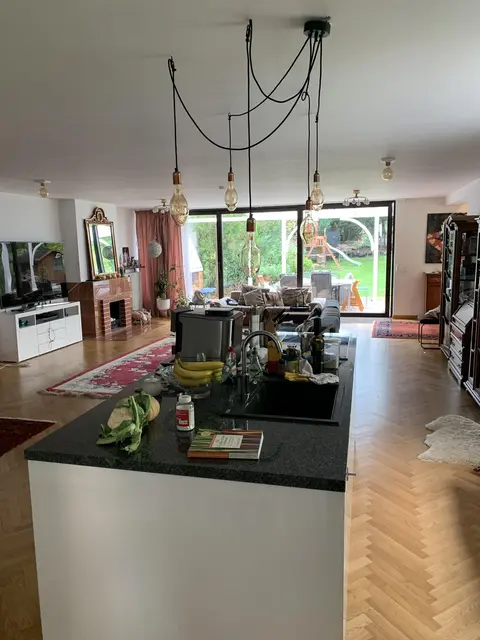 LocationRobot - Film Location Einfamilienhaus LR3454 (photo 1)