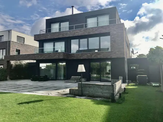 LocationRobot - Film Location Einfamilienhaus LR3557