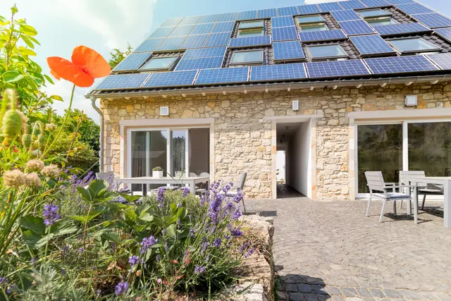 LocationRobot - Film Location Haus LR3648