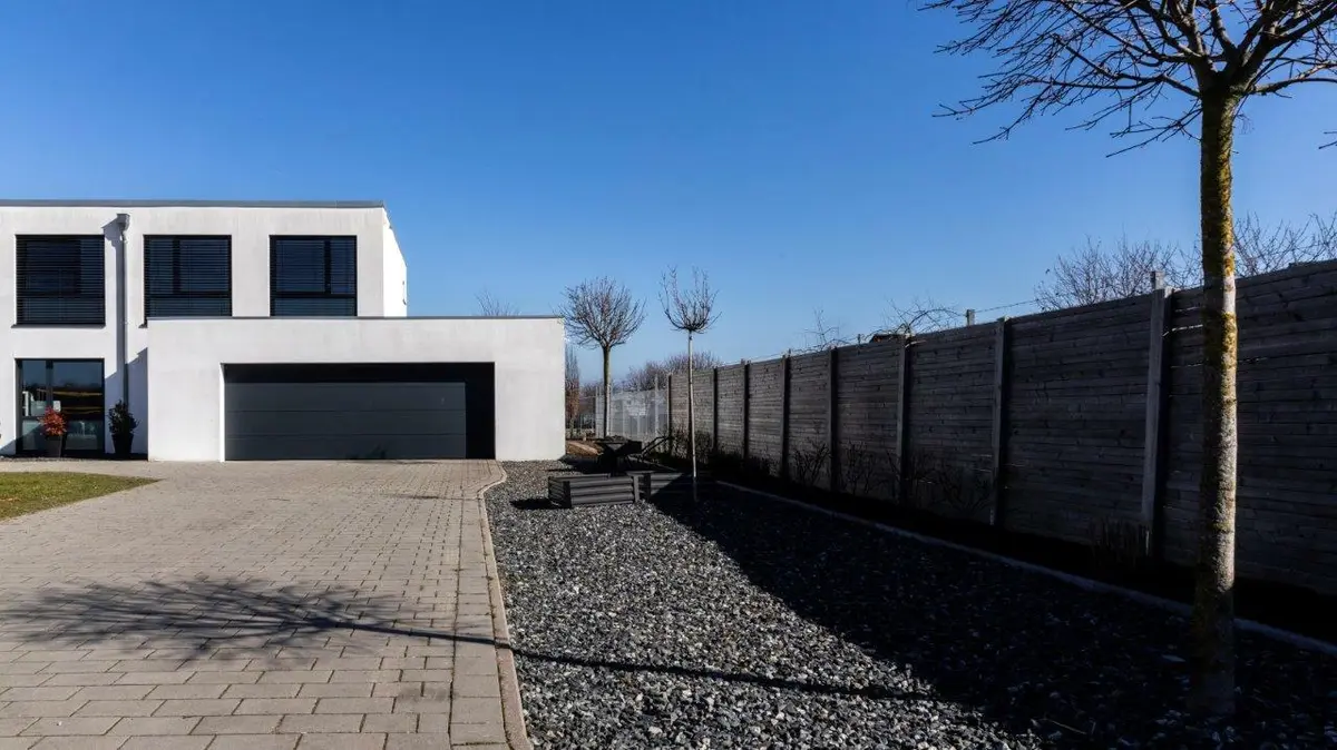 LocationRobot - Film Location Villa LR3692 (photo 23)