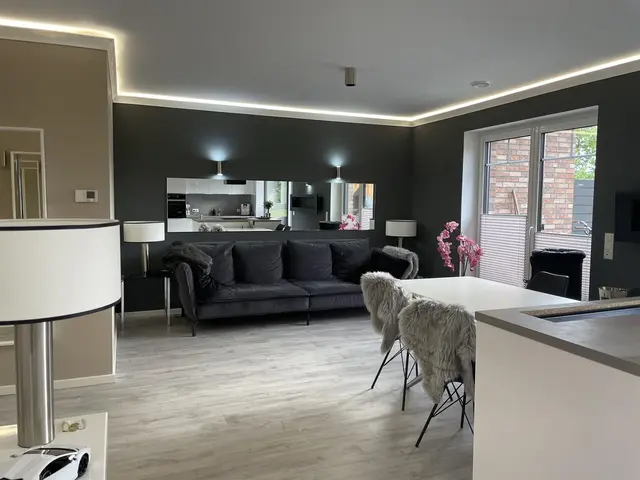 LocationRobot - Film Location Bungalow LR3839 (photo 1)