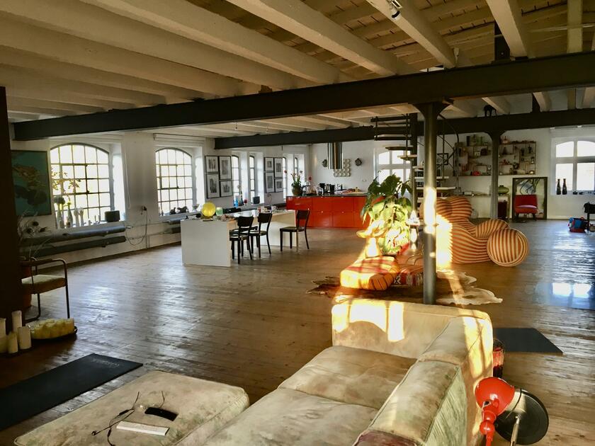 LocationRobot - Film Location Loft LR3865 (photo 1)