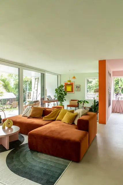 LocationRobot - Film Location Bungalow LR3927