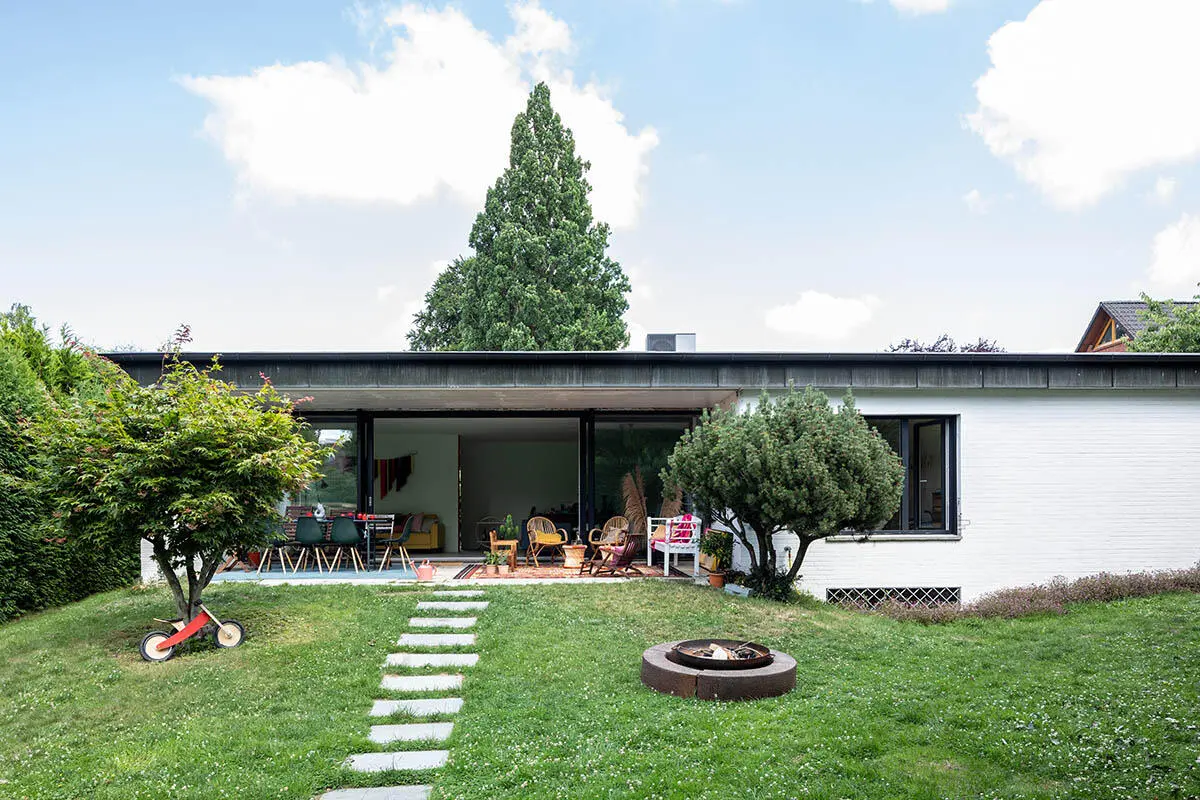 LocationRobot - Film Location Bungalow LR3927 (photo 1)