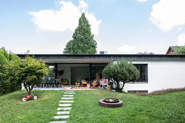 LocationRobot - Film Location Bungalow LR3927 (photo 1)