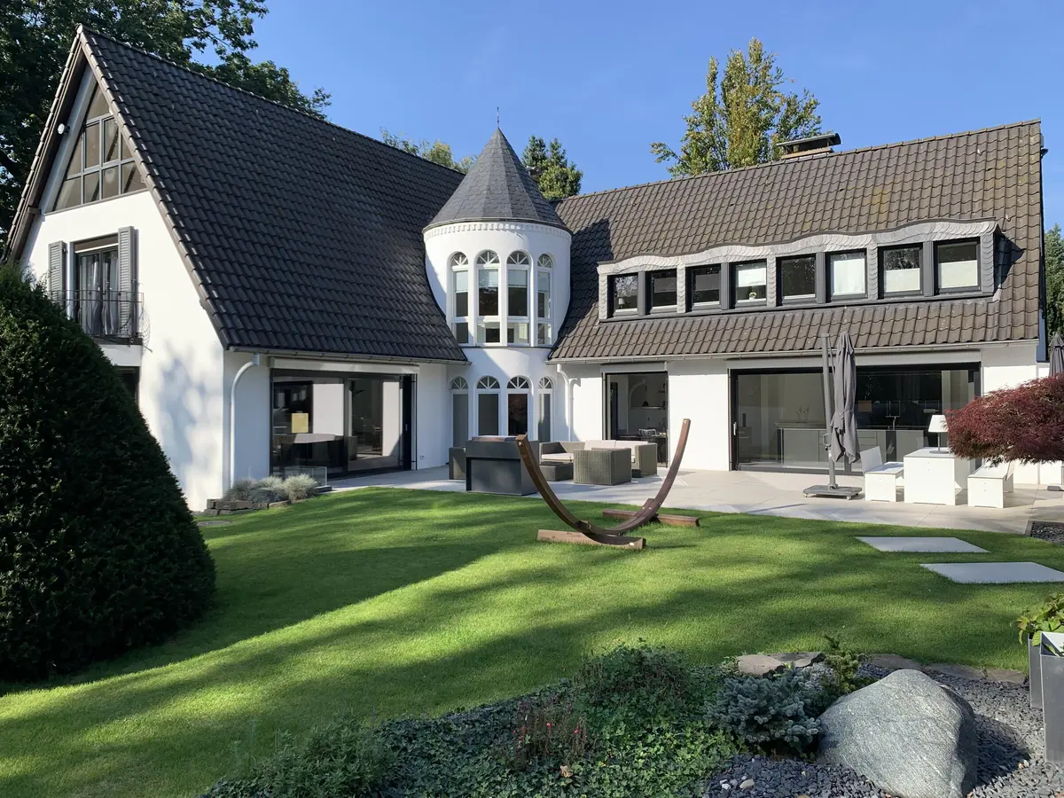 LocationRobot - Film Location Villa LR4001 (photo 1)