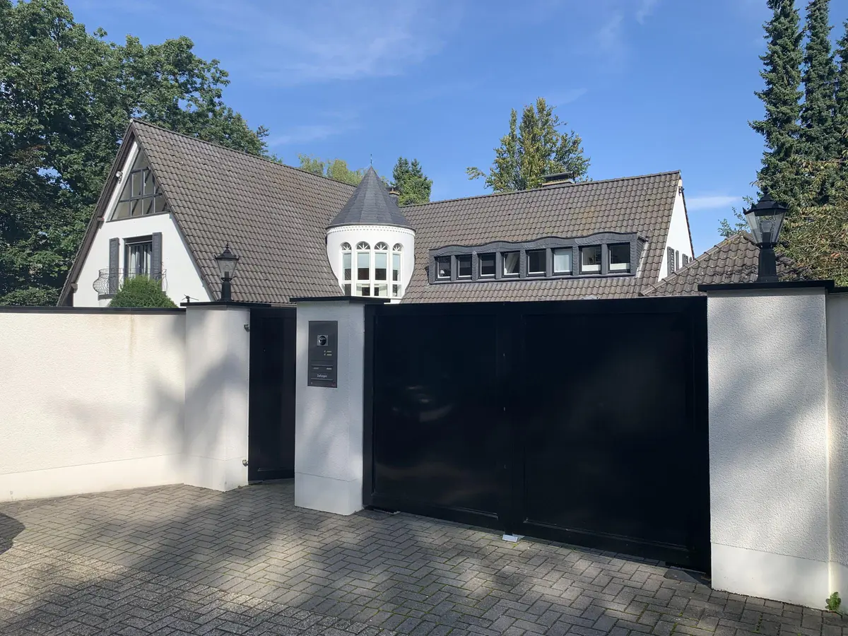 LocationRobot - Film Location Villa LR4001 (photo 2)