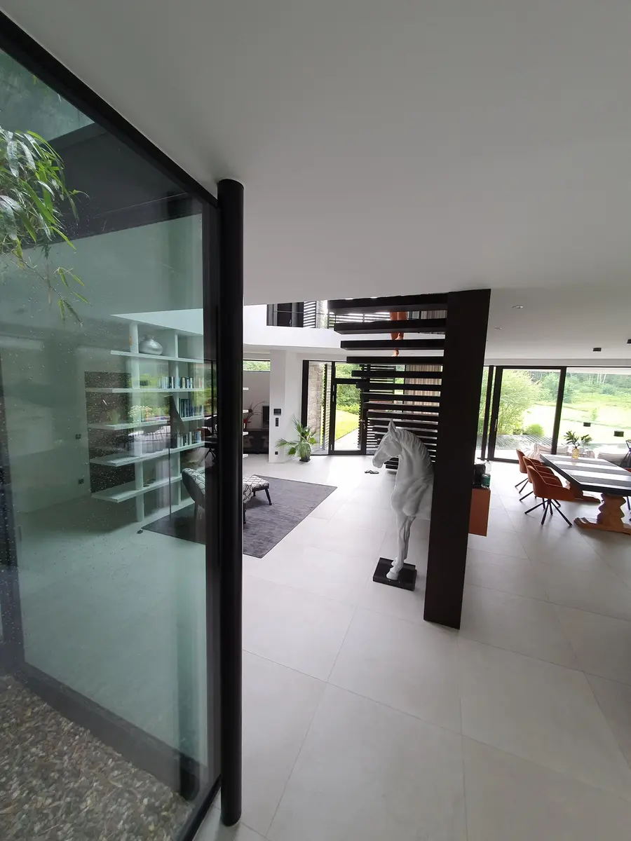 LocationRobot - Film Location Villa LR4080 (photo 8)