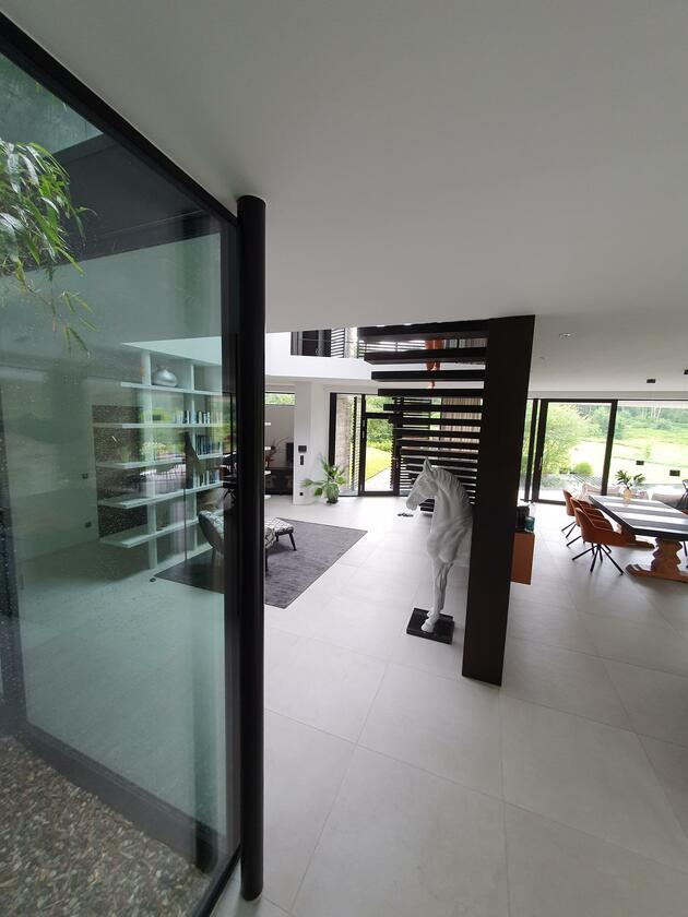 LocationRobot - Film Location Villa LR4080 (photo 8)