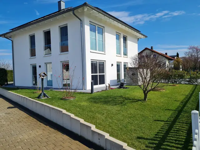 LocationRobot - Film Location Einfamilienhaus LR4204