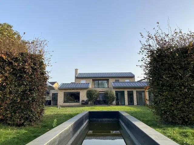 LocationRobot - Film Location Einfamilienhaus LR4281 (photo 1)