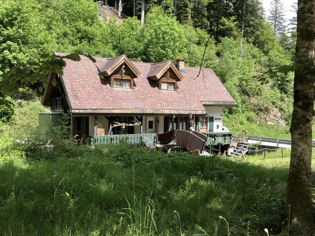 LocationRobot - Film Location Landhaus LR4448