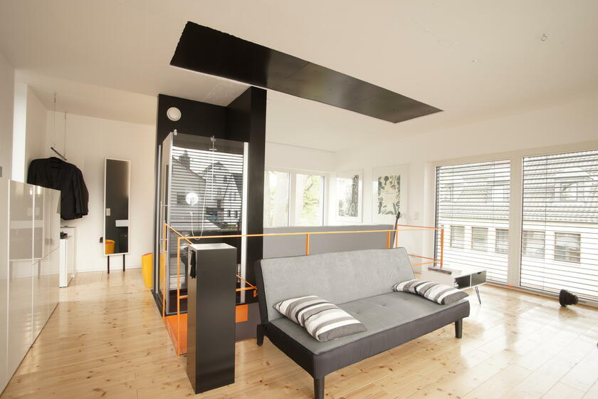 LocationRobot - Film Location Haus LR4499 (photo 1)