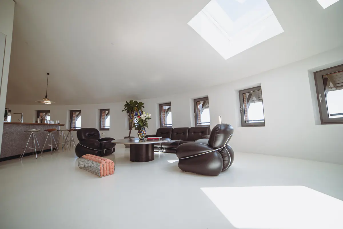 LocationRobot - Film Location Loft LR4515 (photo 1)
