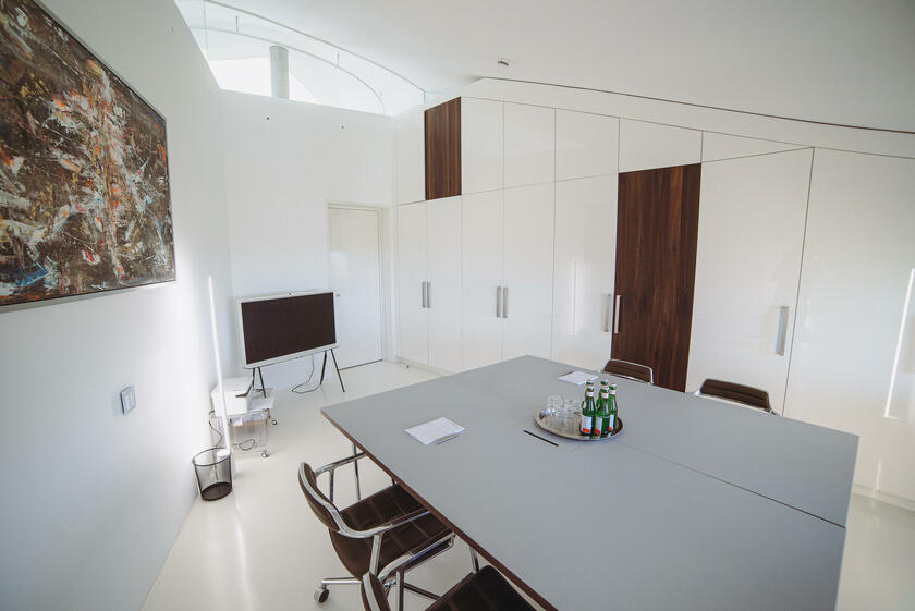 LocationRobot - Film Location Loft LR4515 (photo 9)