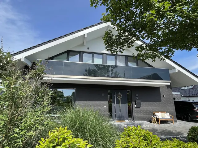 LocationRobot - Film Location Einfamilienhaus LR4520