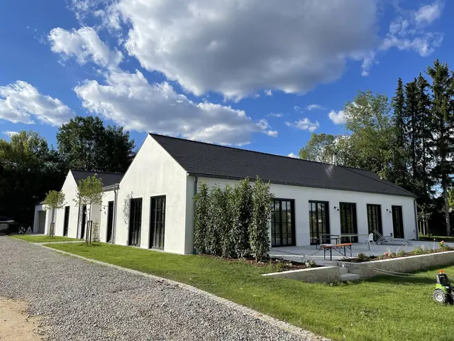LocationRobot - Film Location Haus LR4535