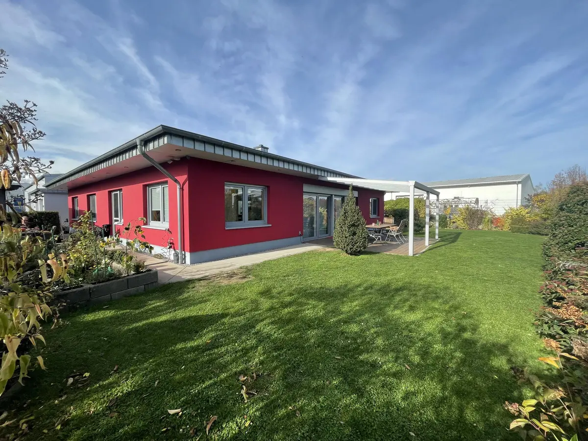 LocationRobot - Film Location Bungalow LR4584 (photo 1)