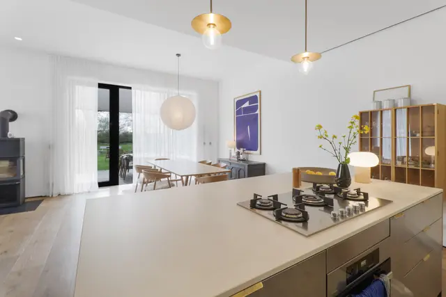 LocationRobot - Film Location Haus LR4612