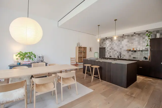 LocationRobot - Film Location Haus LR4612