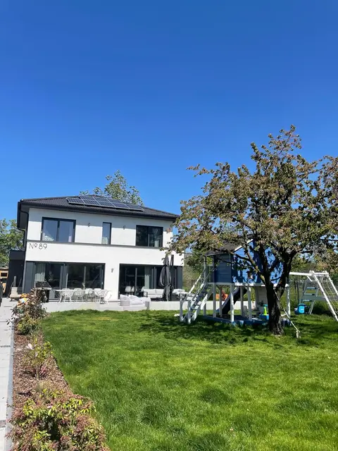 LocationRobot - Film Location Einfamilienhaus LR4743