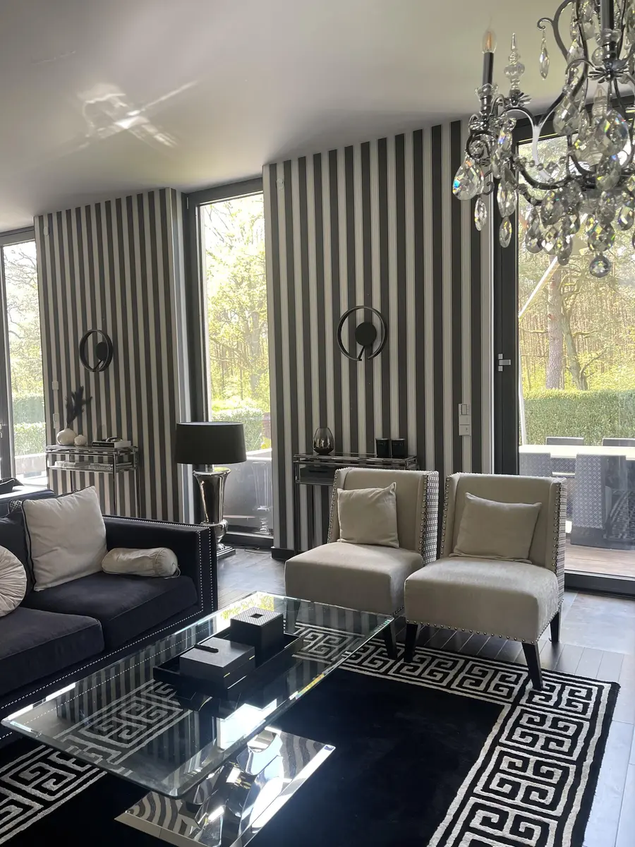 LocationRobot - Film Location Villa LR4895 (photo 2)