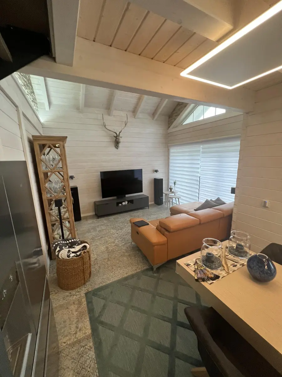 LocationRobot - Film Location Blockhaus LR5018 (photo 1)