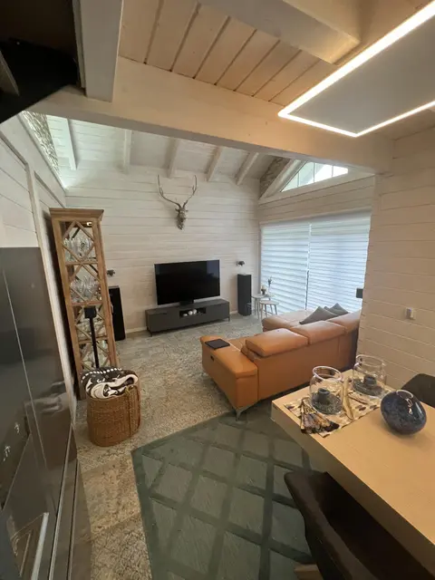 LocationRobot - Film Location Blockhaus LR5018 (photo 1)