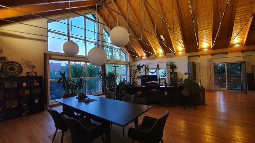 LocationRobot - Film Location Einfamilienhaus LR5024 (photo 1)