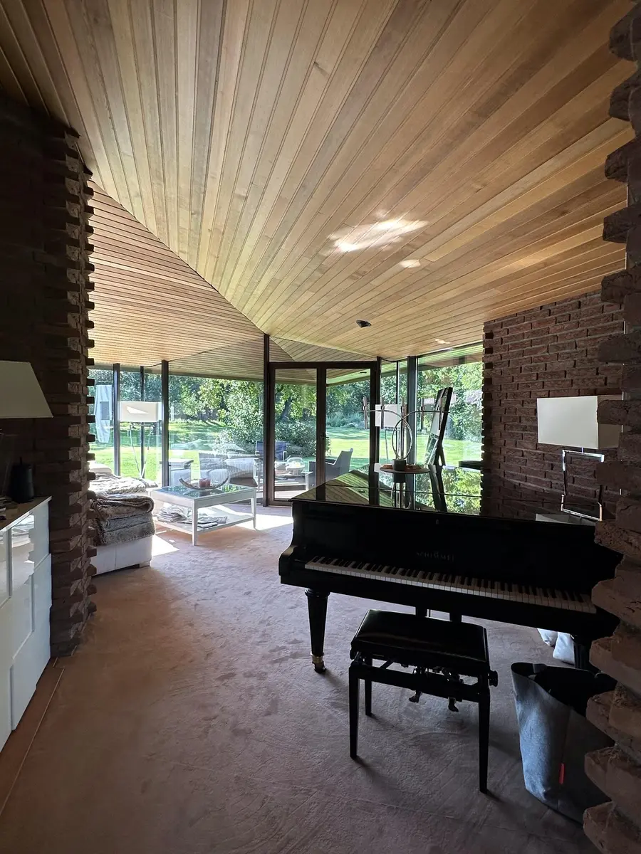 LocationRobot - Film Location Villa LR5044 (photo 6)