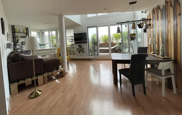 LocationRobot - Film Location Penthouse LR5046