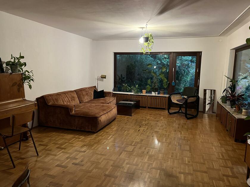 LocationRobot - Film Location Einfamilienhaus LR5102 (photo 1)