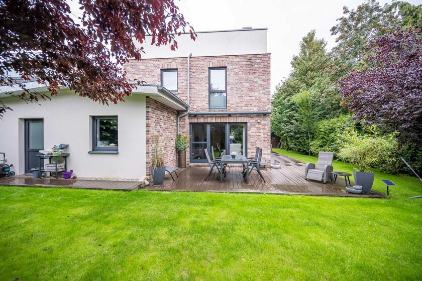 LocationRobot - Film Location Einfamilienhaus LR5104 (photo 1)