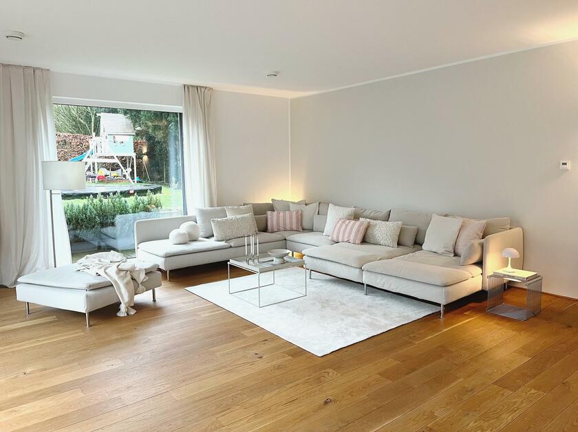 LocationRobot - Film Location Einfamilienhaus LR5184 (photo 1)