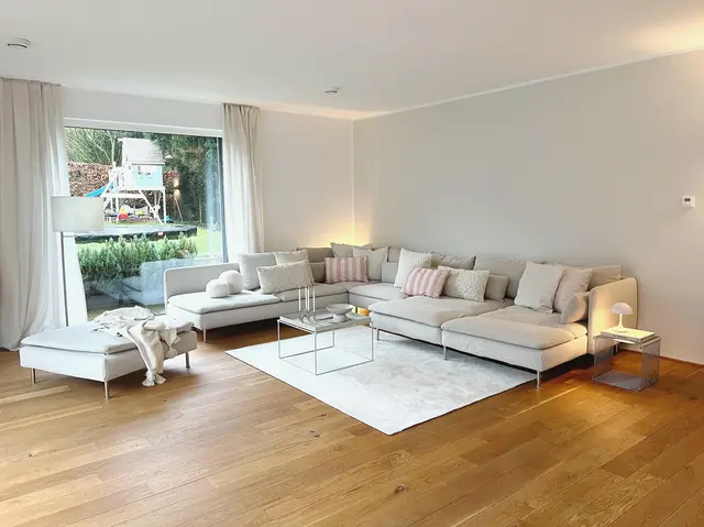 LocationRobot - Film Location Einfamilienhaus LR5184 (photo 1)