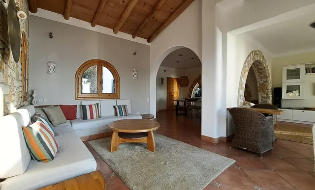 LocationRobot - Film Location Villa LR5276 (photo 3)