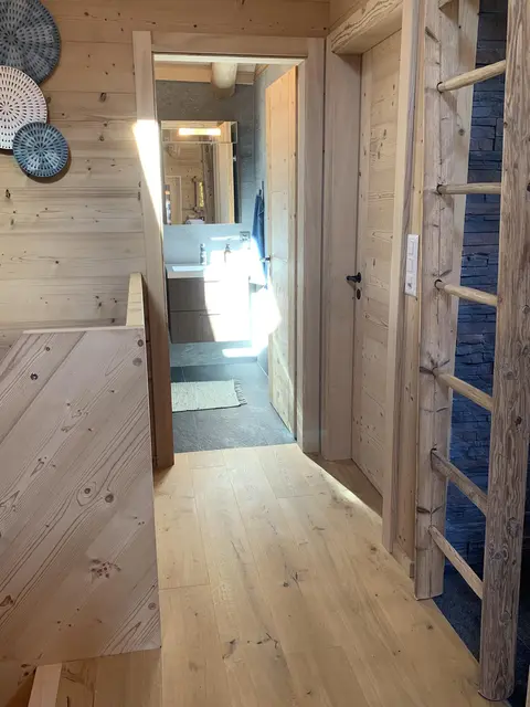 LocationRobot - Film Location Chalet LR5319 (photo 9)