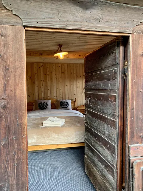 LocationRobot - Film Location Chalet LR5319 (photo 37)