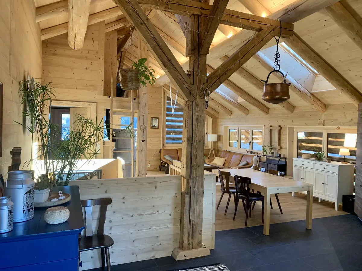 LocationRobot - Film Location Chalet LR5319 (photo 1)