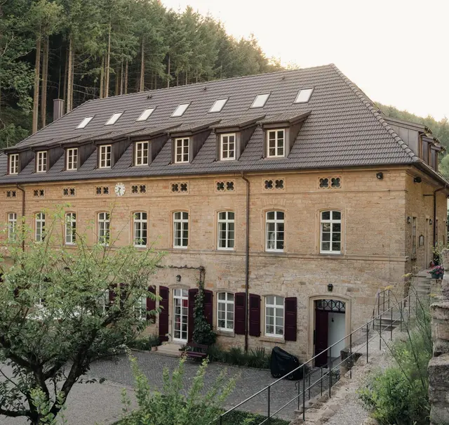 LocationRobot - Film Location Landhaus LR5355