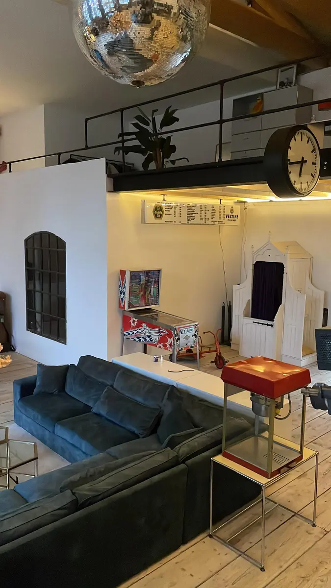 LocationRobot - Film Location Loft LR5400 (photo 16)