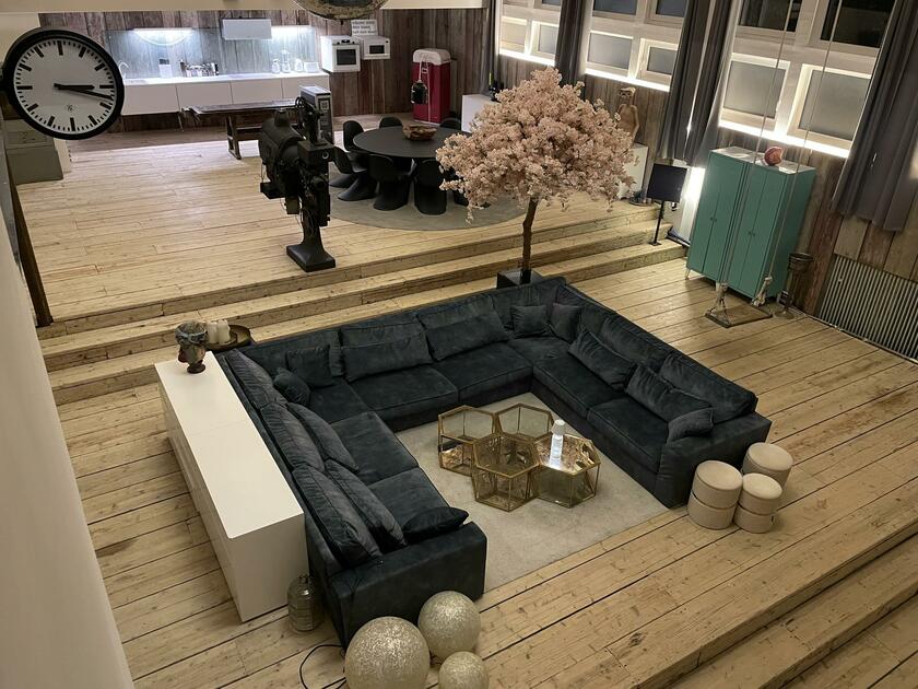 LocationRobot - Film Location Loft LR5400 (photo 3)