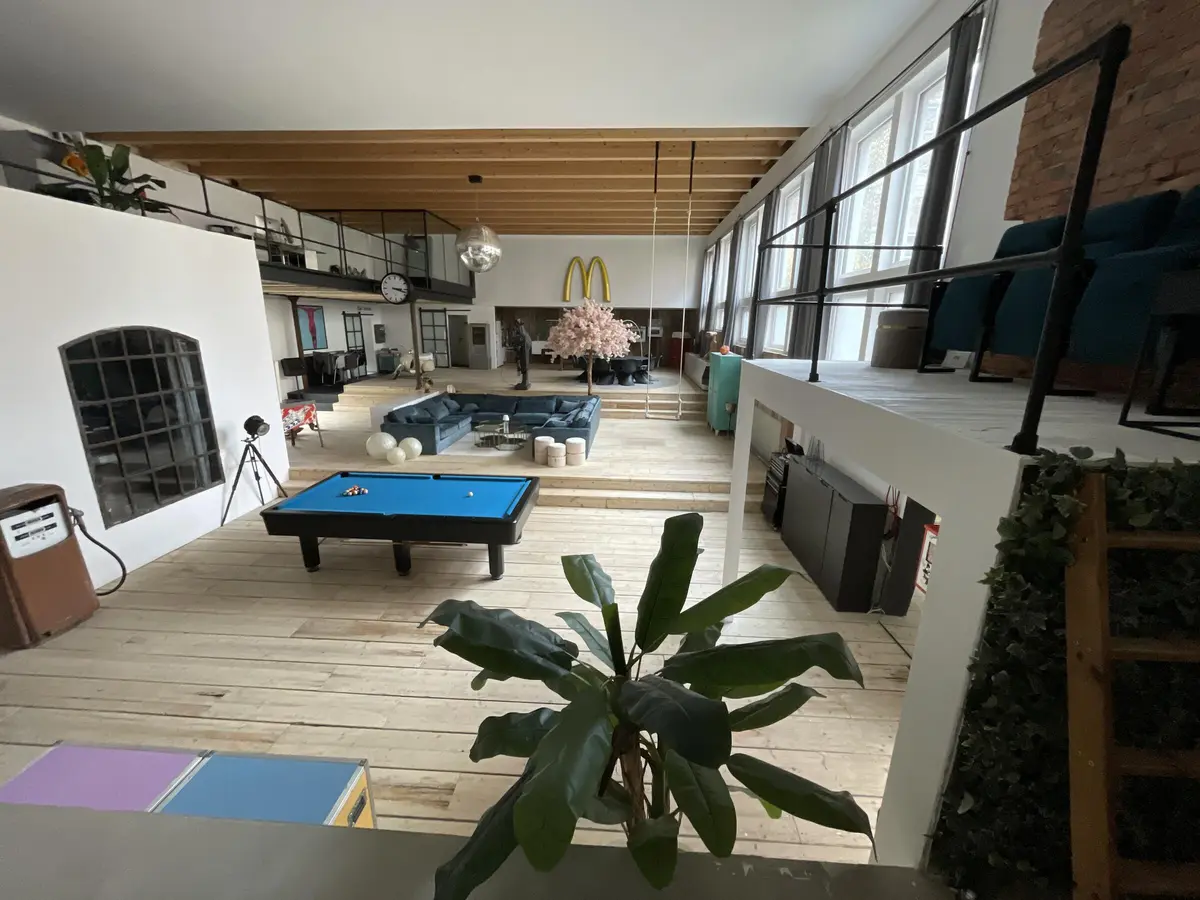 LocationRobot - Film Location Loft LR5400 (photo 23)
