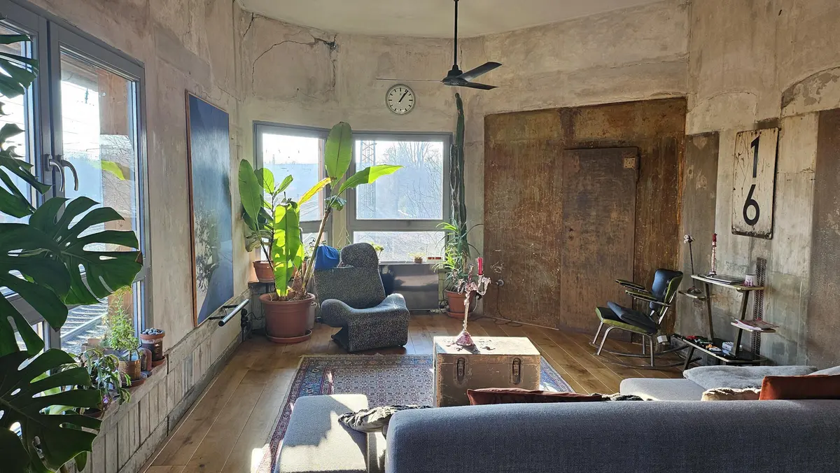 LocationRobot - Film Location Loft LR5408 (photo 3)