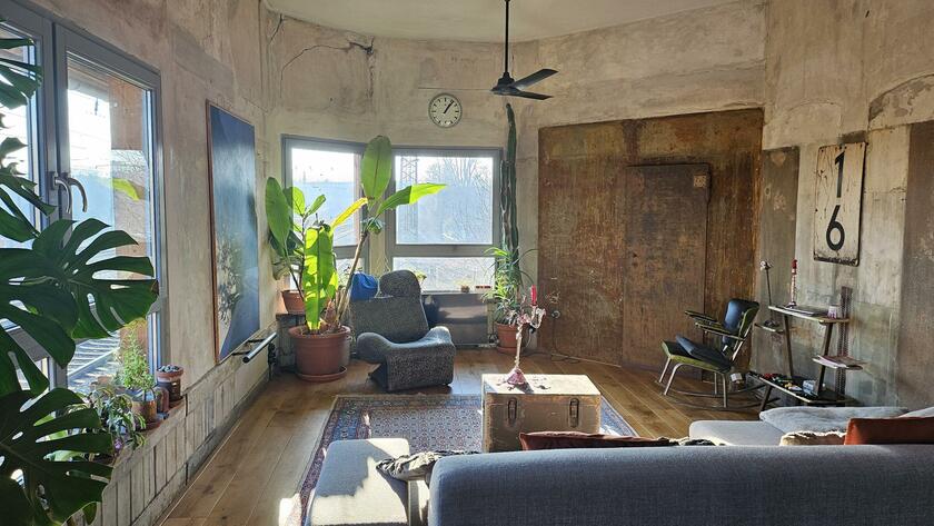 LocationRobot - Film Location Loft LR5408 (photo 3)