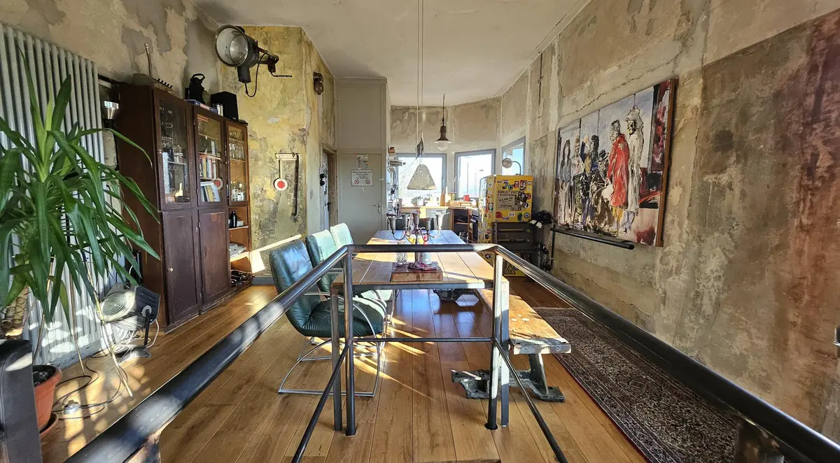 LocationRobot - Film Location Loft LR5408 (photo 4)