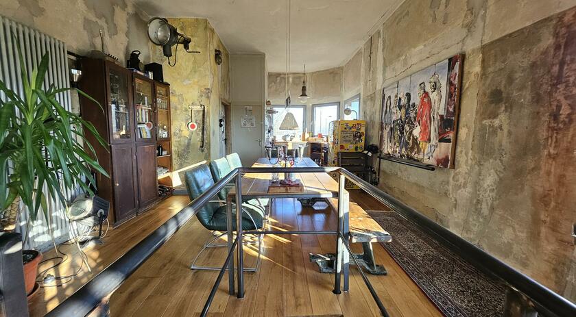 LocationRobot - Film Location Loft LR5408 (photo 4)